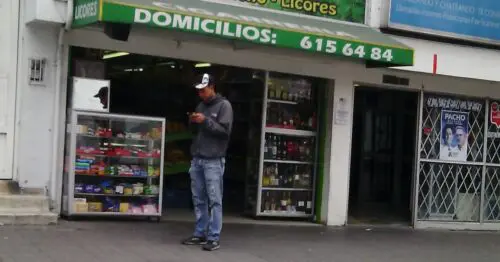 CIGARRERA LA GRAN BAHIA ALCALA BOGOTÁ CIGARRERA LA GRAN BAHIA ALCALA BOGOTÁ